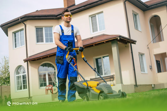 How to Clean the Underside of a Lawn Mower Deck